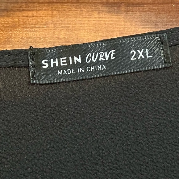 SHEIN Blouse - Picture 3 of 4